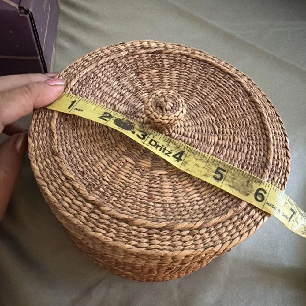 Vintage Woven Lidded Basket 3.5x6 Round Boho Chic